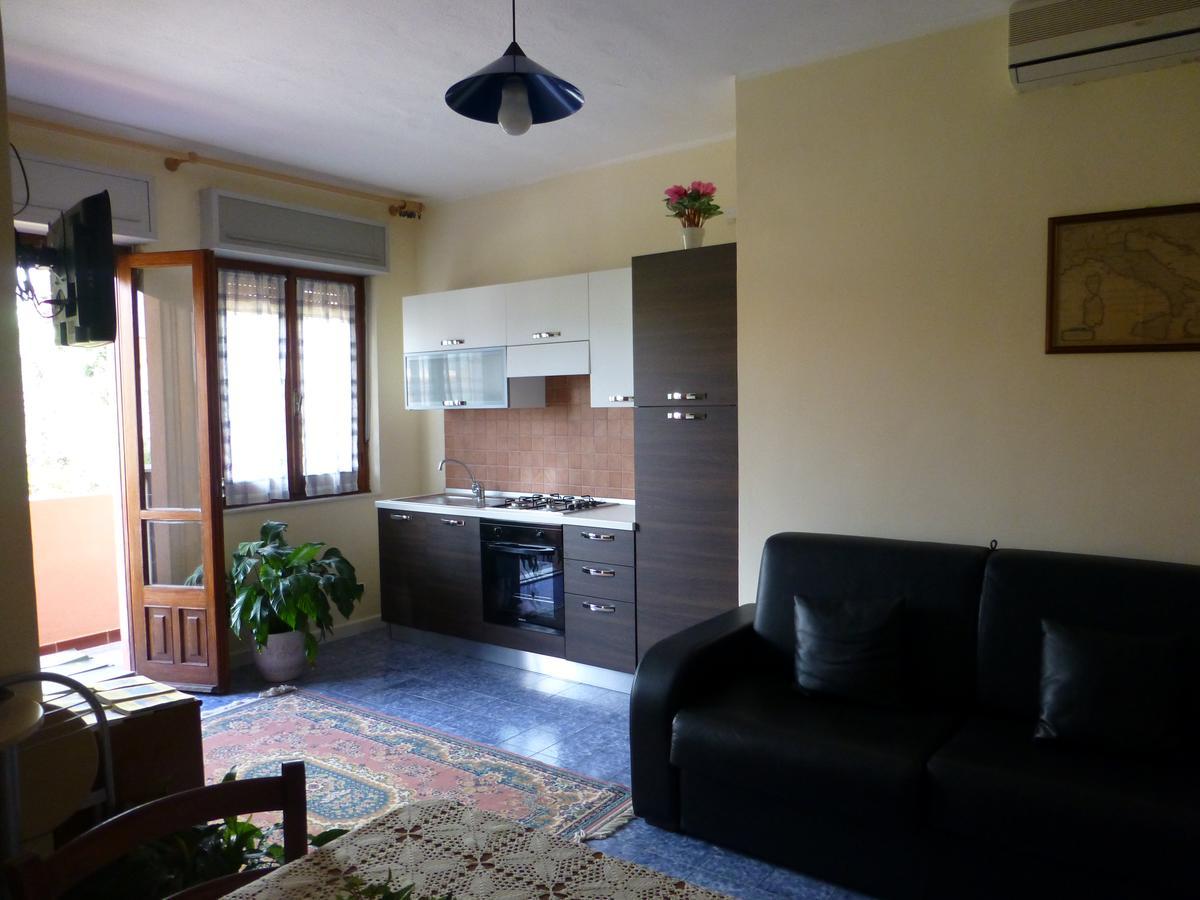 Casa Vacanza Appartamenti Al Mare Capoterra Exterior foto
